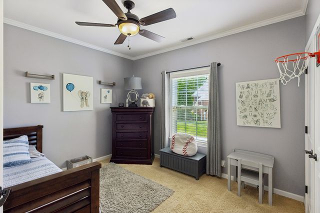 1210 Lila Dr, Murfreesboro, TN 37128