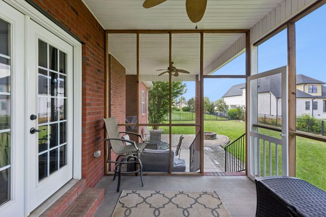 1210 Lila Dr, Murfreesboro, TN 37128