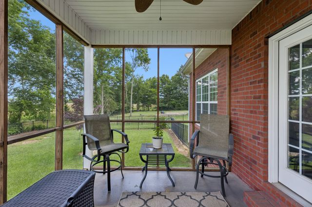 1210 Lila Dr, Murfreesboro, TN 37128
