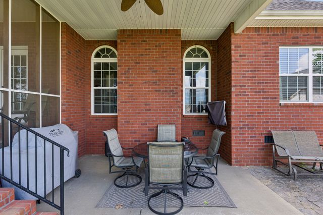 1210 Lila Dr, Murfreesboro, TN 37128