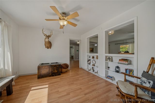 6503 W Cameron Street, Sand Springs, OK 74127