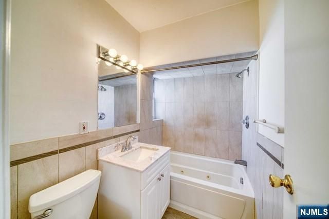 112 Sunset Avenue 2, North Arlington, NJ 07031