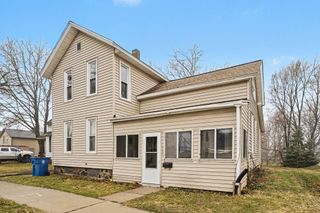 108 S Michigan Avenue, Vicksburg Vllg, MI 49097