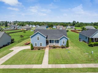 1021 Tulip Dr, Ashland City, TN 37015