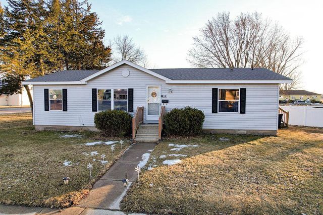 818 E State Street, Mauston, WI 53948