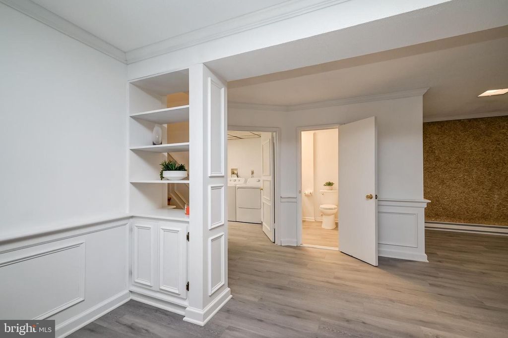 Image 25 of property listing at 4420 HIGHBORO DR, Mount Airy, MD 21771
