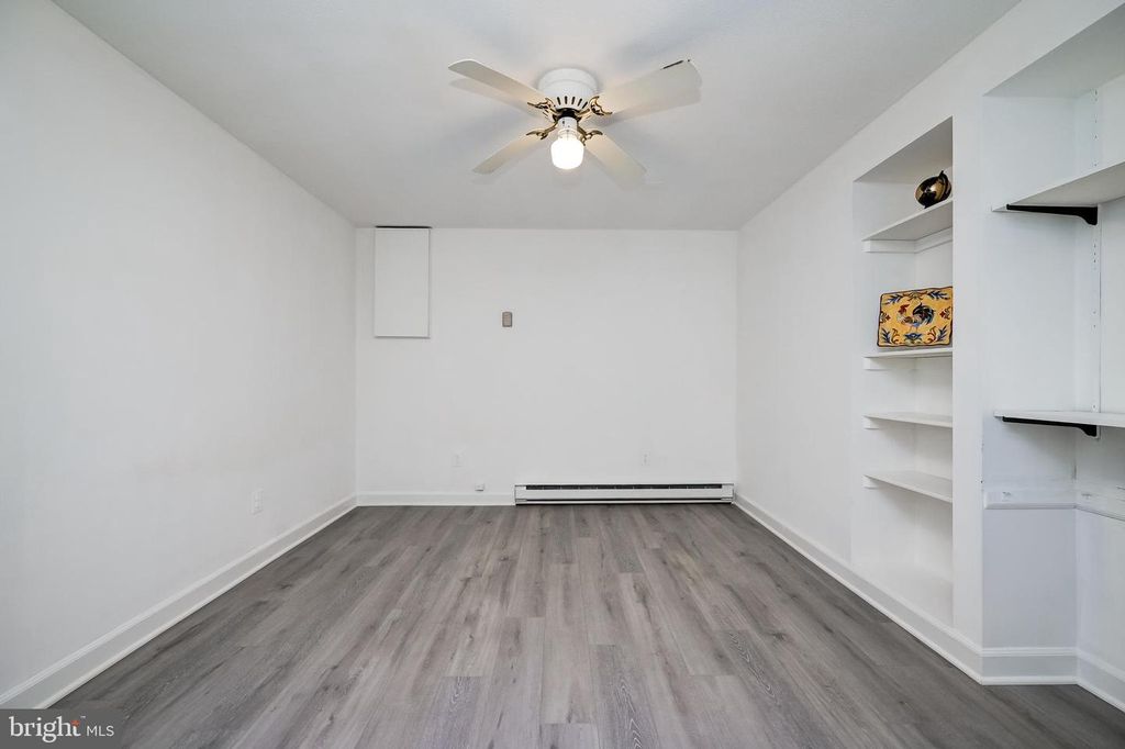 Image 31 of property listing at 4420 HIGHBORO DR, Mount Airy, MD 21771