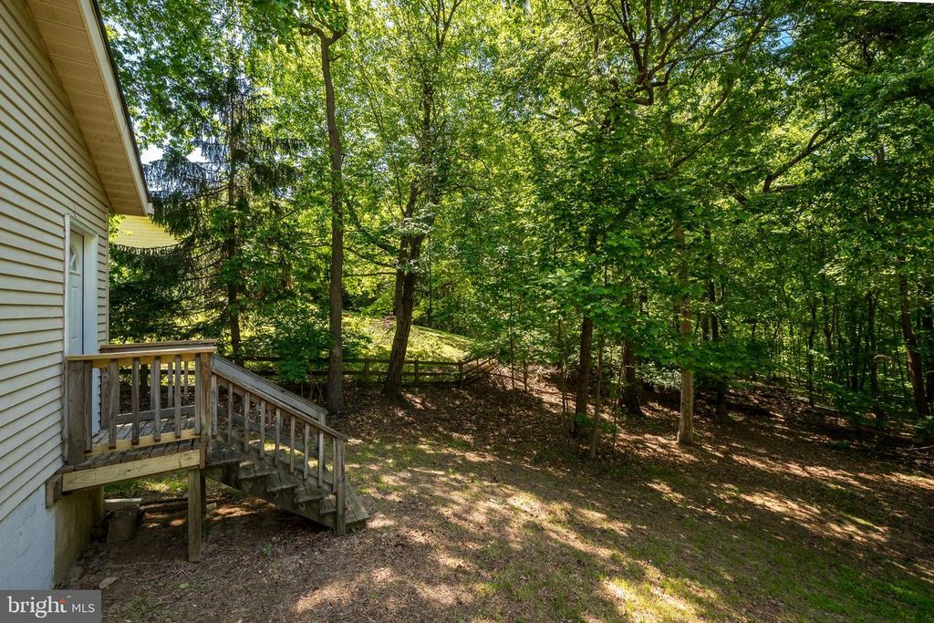Image 44 of property listing at 4420 HIGHBORO DR, Mount Airy, MD 21771