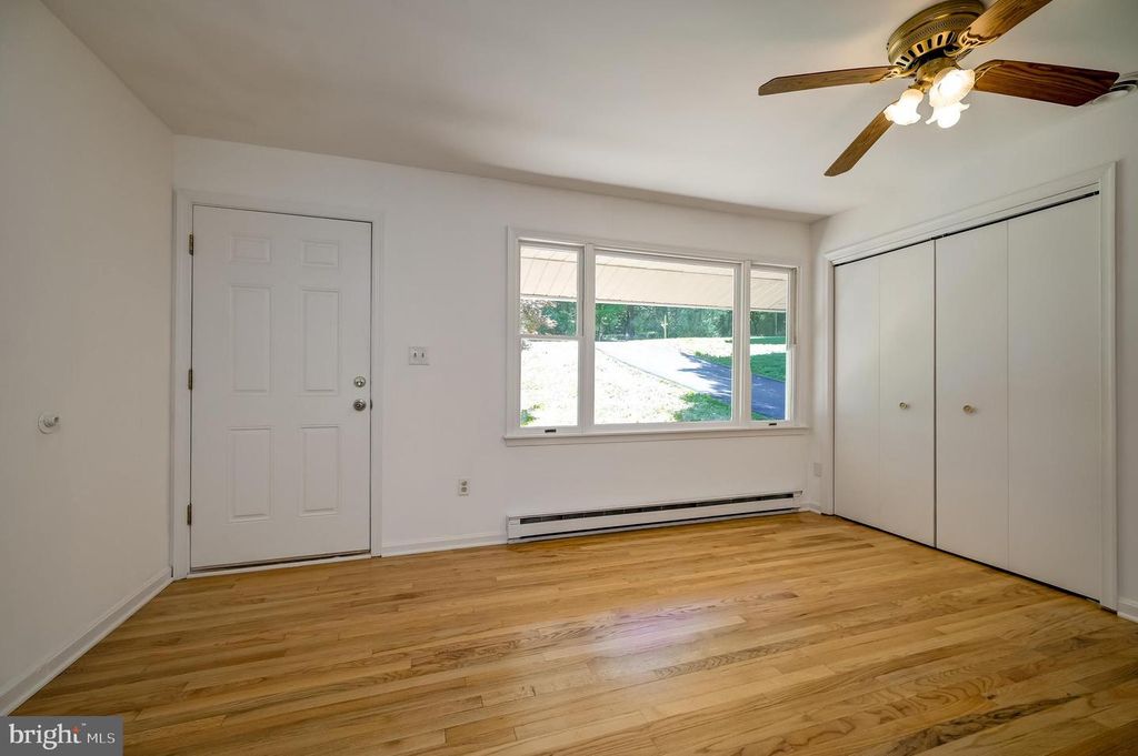 Image 8 of property listing at 4420 HIGHBORO DR, Mount Airy, MD 21771