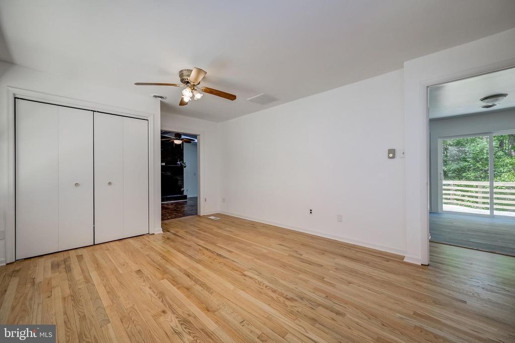 Image 9 of property listing at 4420 HIGHBORO DR, Mount Airy, MD 21771