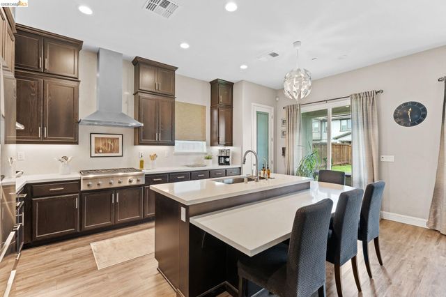 323 Bidwell Ct, Brentwood, CA 94513