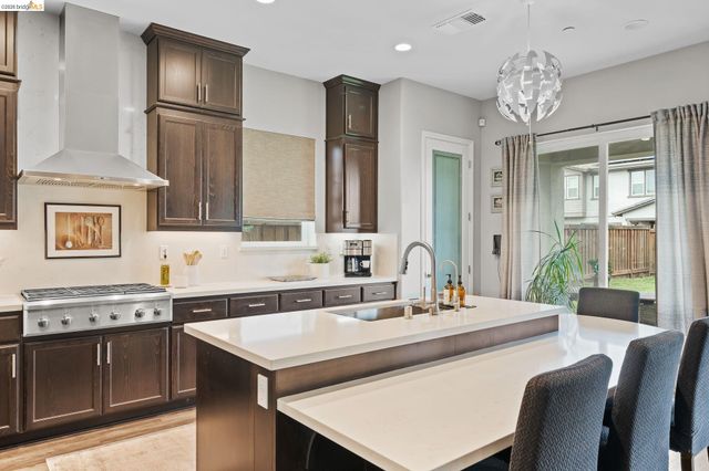 323 Bidwell Ct, Brentwood, CA 94513