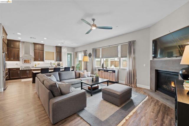 323 Bidwell Ct, Brentwood, CA 94513