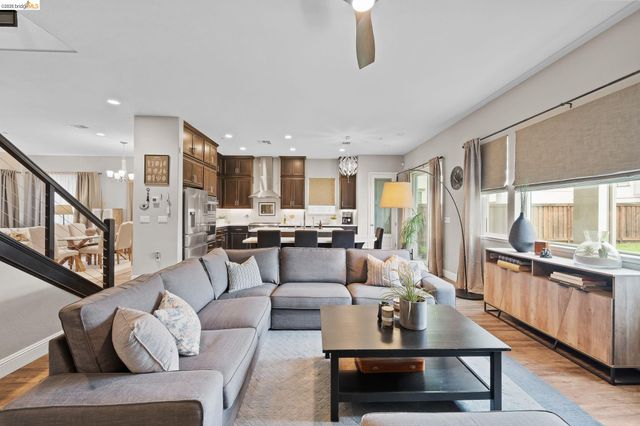 323 Bidwell Ct, Brentwood, CA 94513