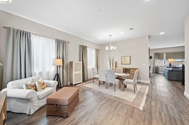 323 Bidwell Ct, Brentwood, CA 94513