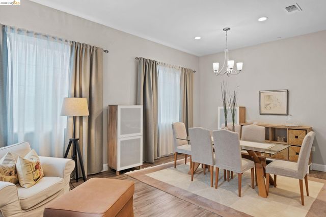 323 Bidwell Ct, Brentwood, CA 94513