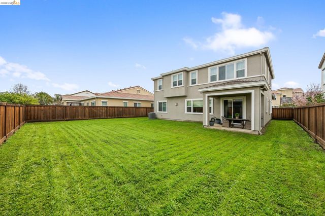 323 Bidwell Ct, Brentwood, CA 94513