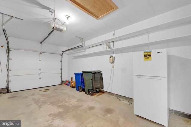 6 E CORTLAND CT, Mount Laurel, NJ 08054