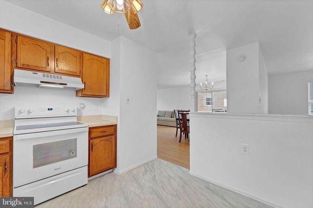 6 E CORTLAND CT, Mount Laurel, NJ 08054