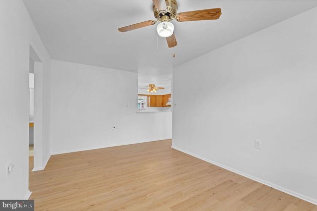 6 E CORTLAND CT, Mount Laurel, NJ 08054