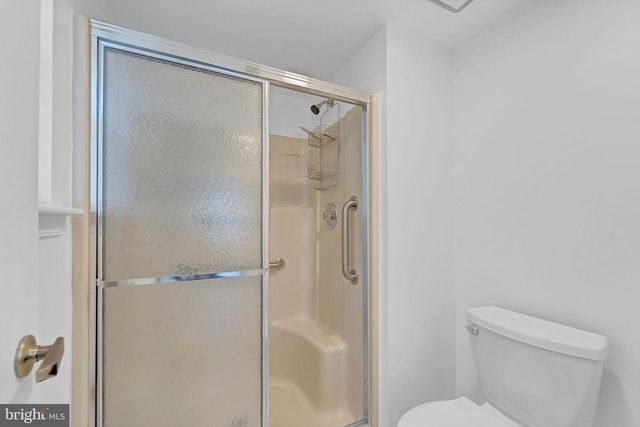 6 E CORTLAND CT, Mount Laurel, NJ 08054