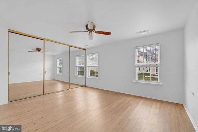 6 E CORTLAND CT, Mount Laurel, NJ 08054