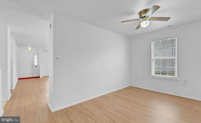 6 E CORTLAND CT, Mount Laurel, NJ 08054