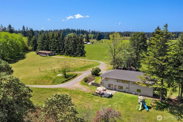12504 SW 232nd St, Vashon, WA 98070