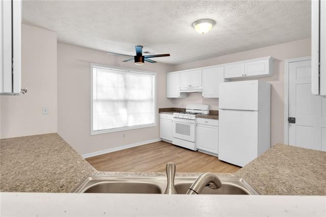 878 Grindstone Drive SW, Marietta, GA 30060