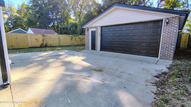 3020 Wurtele Ave, Louisville, KY 40216