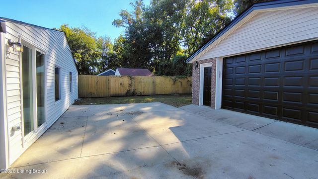 3020 Wurtele Ave, Louisville, KY 40216