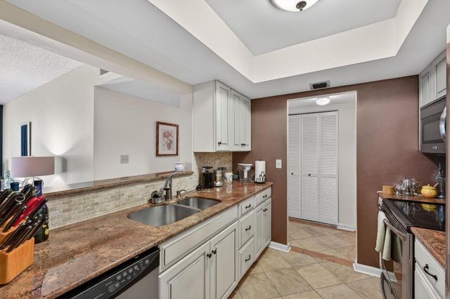 1009 N Ocean Boulevard 312, Pompano Beach, FL 33062