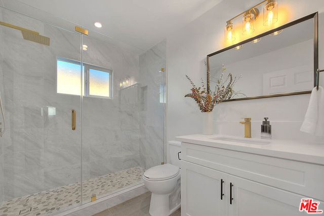 2156 W 108th Street, Los Angeles, CA 90047