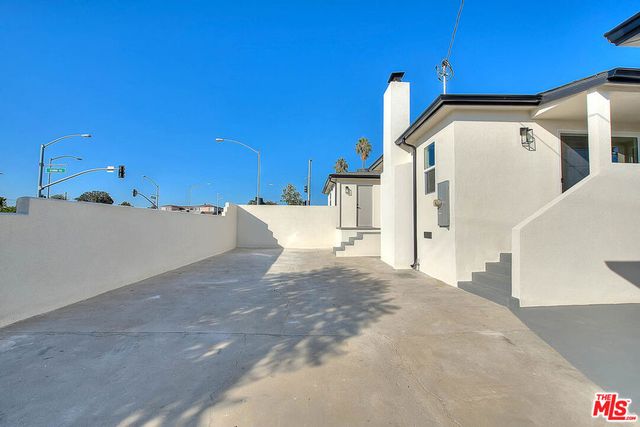 2156 W 108th Street, Los Angeles, CA 90047