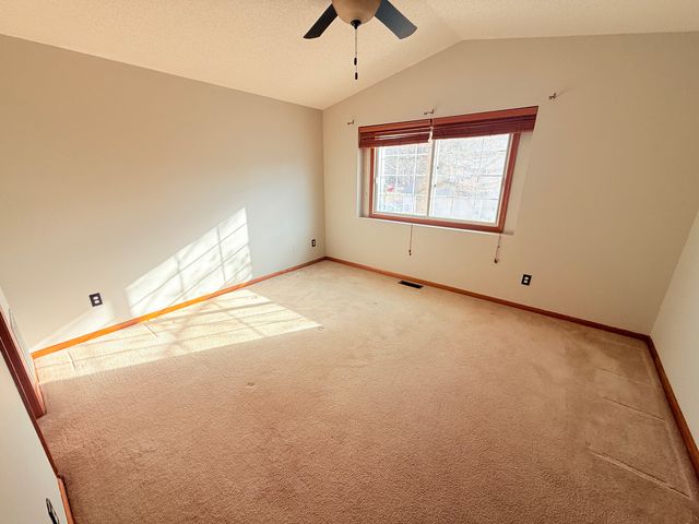 443 Leeward Trail, Woodbury, MN 55129