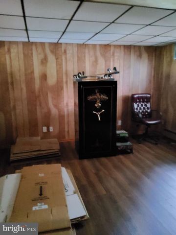 1222 HILLSIDE RD, Pasadena, MD 21122