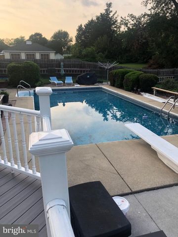 1222 HILLSIDE RD, Pasadena, MD 21122