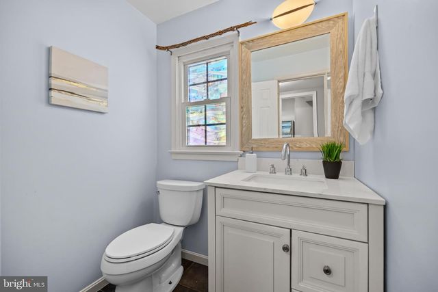 9556 PINE BOUGH PL, Vienna, VA 22181