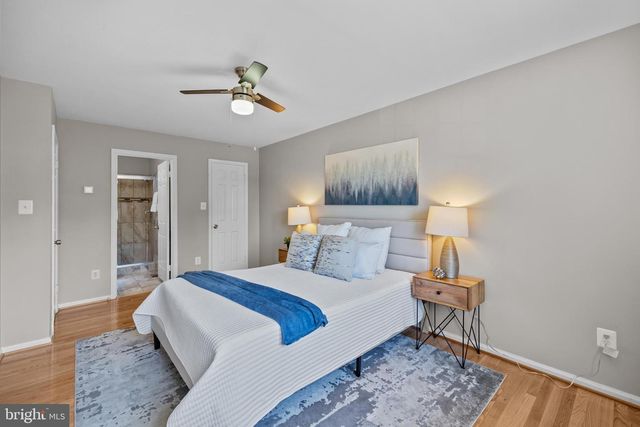 9556 PINE BOUGH PL, Vienna, VA 22181