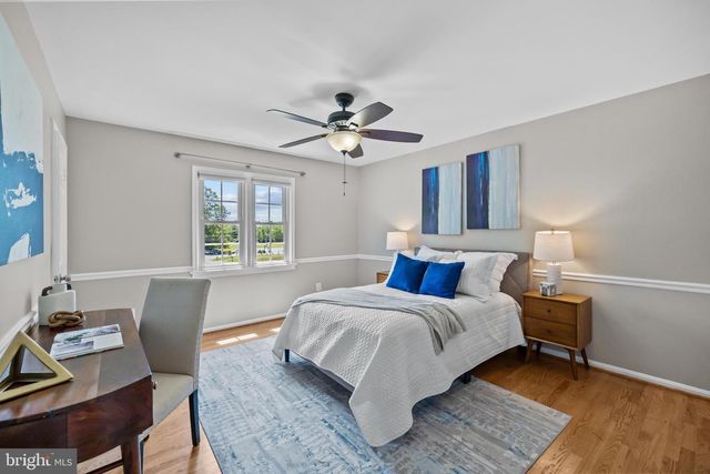 9556 PINE BOUGH PL, Vienna, VA 22181