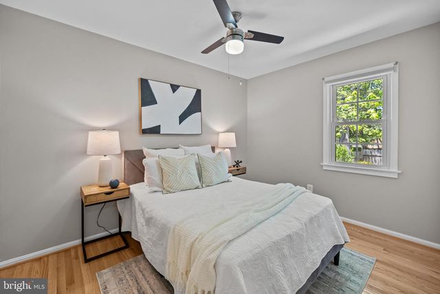 9556 PINE BOUGH PL, Vienna, VA 22181