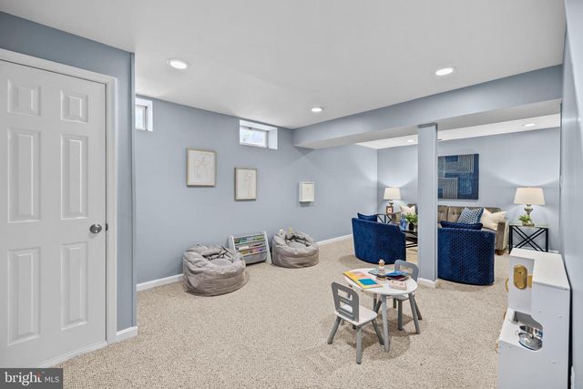 9556 PINE BOUGH PL, Vienna, VA 22181