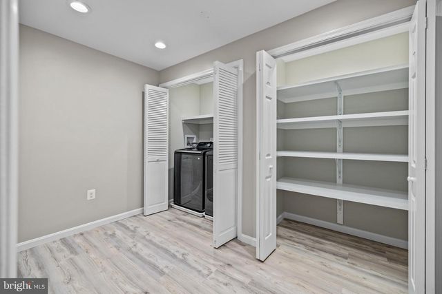 9556 PINE BOUGH PL, Vienna, VA 22181