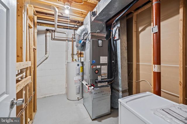 9556 PINE BOUGH PL, Vienna, VA 22181