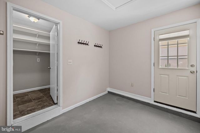 9556 PINE BOUGH PL, Vienna, VA 22181