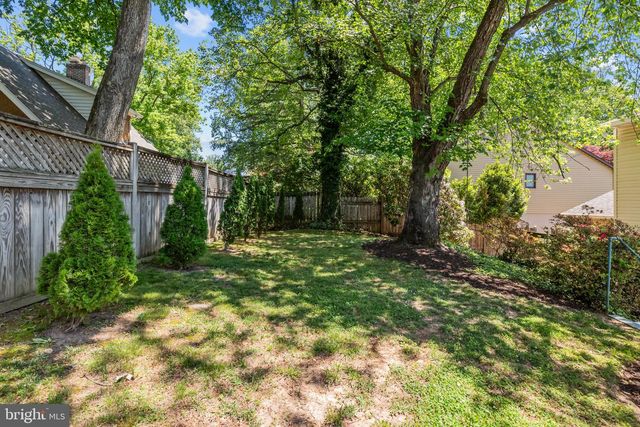 9556 PINE BOUGH PL, Vienna, VA 22181
