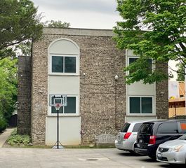 2121 Saint Johns Avenue 8, Highland Park, IL 60035