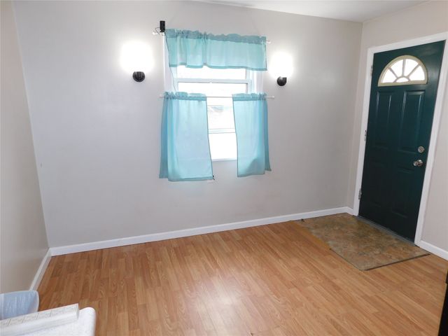 1241 E 27TH Street, Erie, PA 16504