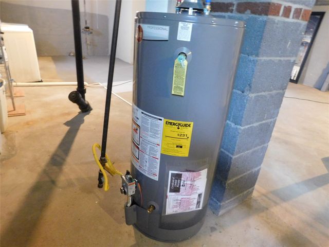 1241 E 27TH Street, Erie, PA 16504