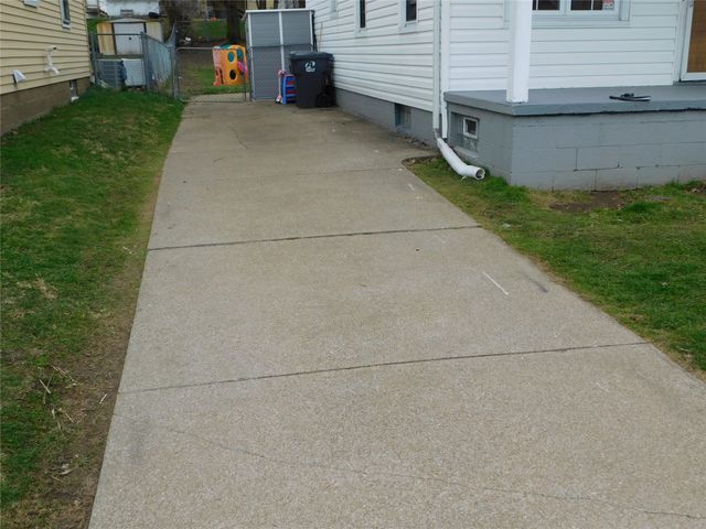 1241 E 27TH Street, Erie, PA 16504